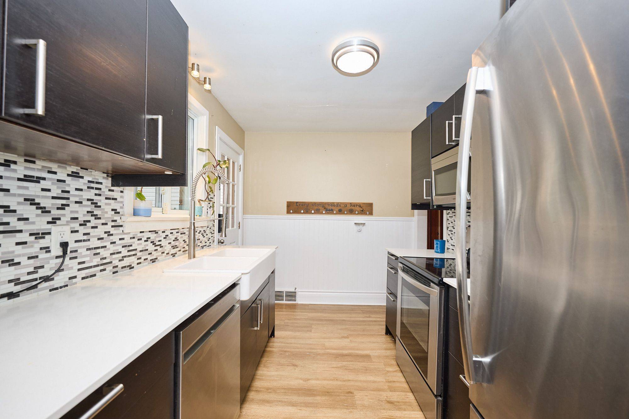 Niagara Falls, ON L2G 2R3,6805 Dunn ST