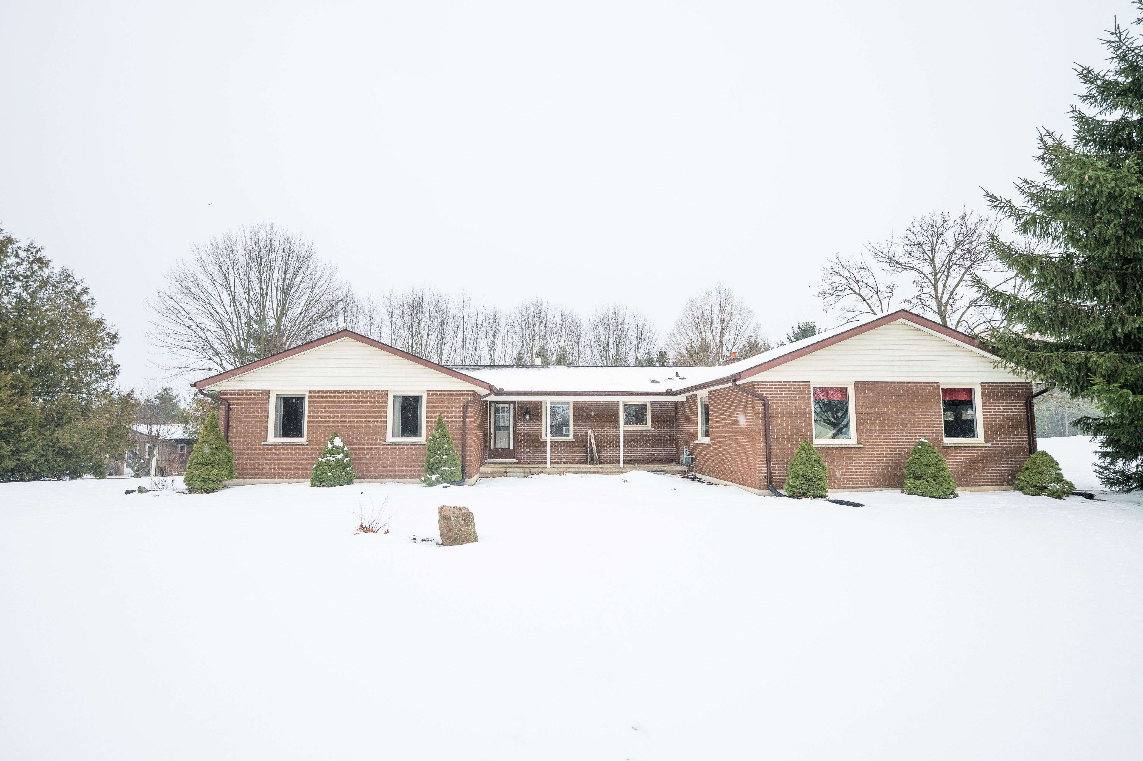 Norfolk, ON N4G 4G7,660 Goshen RD