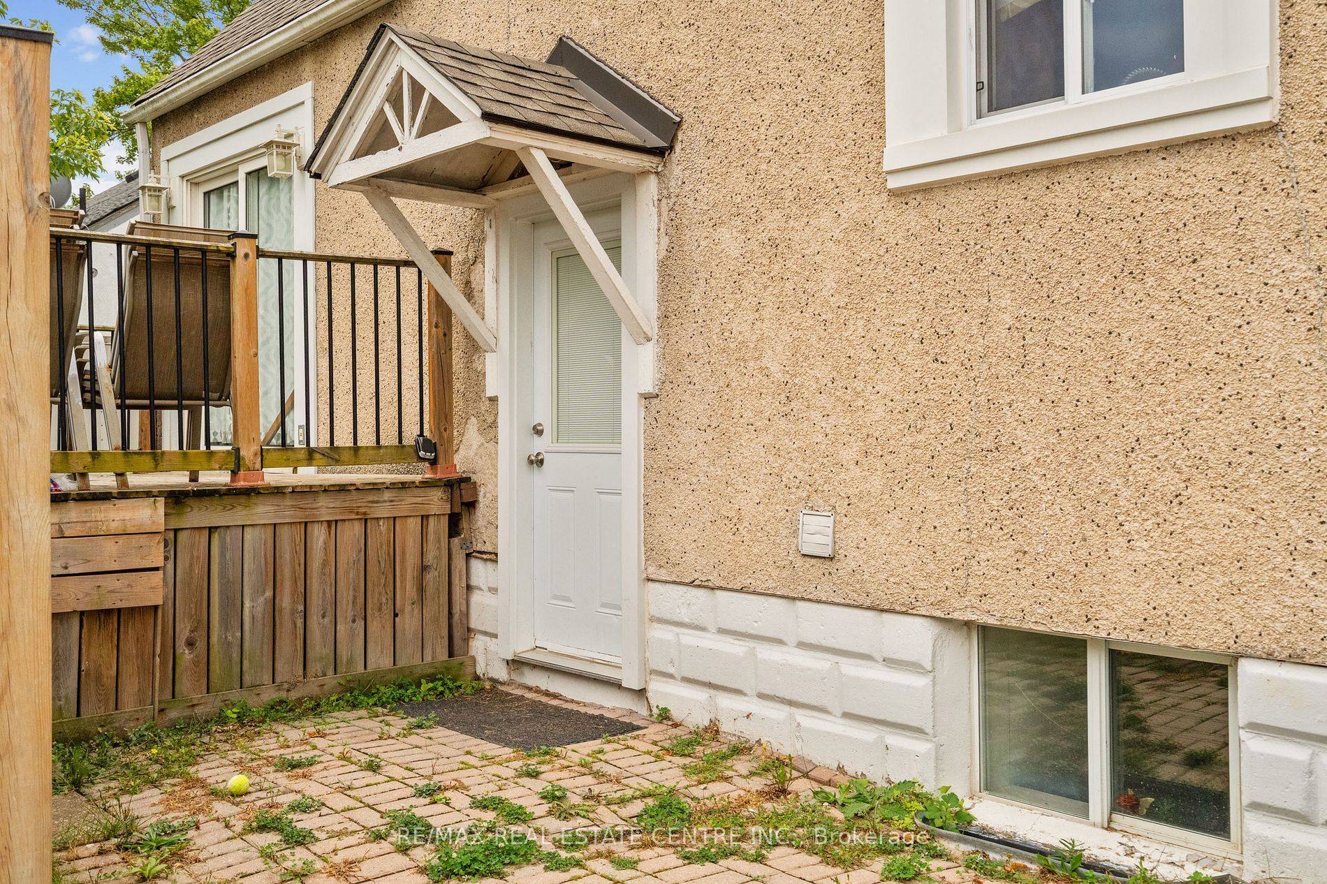 Welland, ON L3B 1R9,298 Wallace AVE #Basement