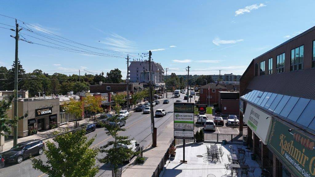 London South, ON N6K 1E1,1288 Commissioners RD W