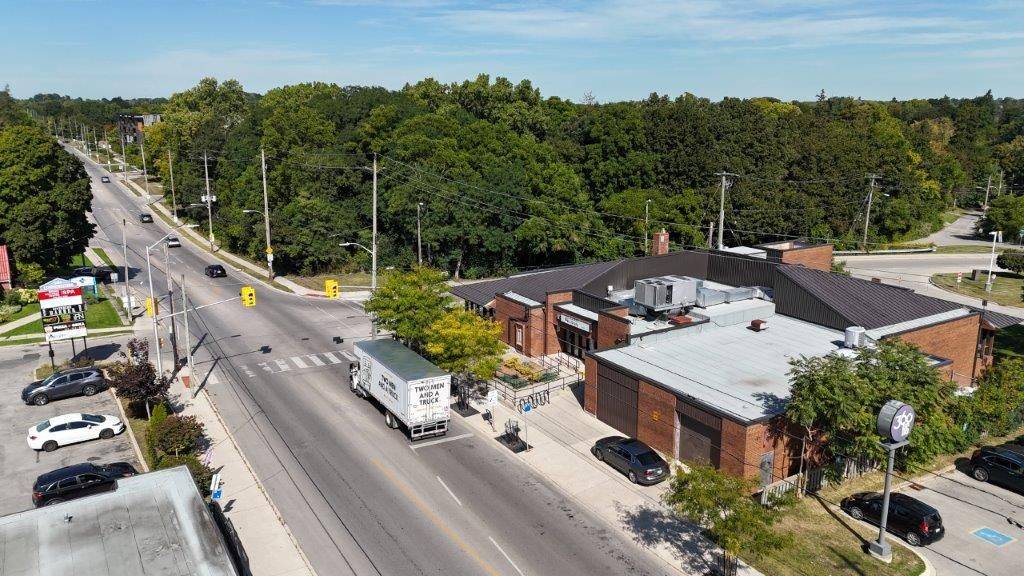 London South, ON N6K 1E1,1288 Commissioners RD W