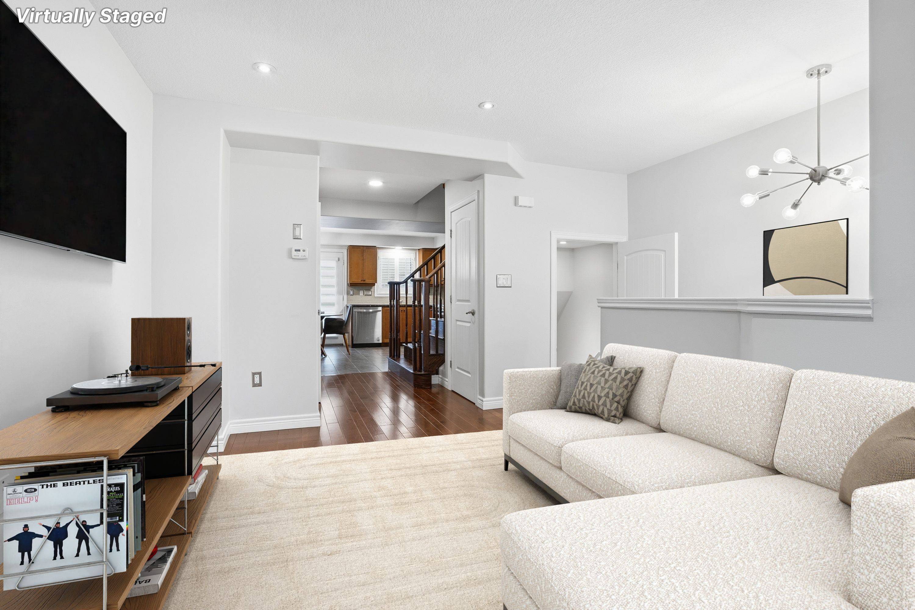 Hamilton, ON L8J 0H5,201 Westbank TRL #13