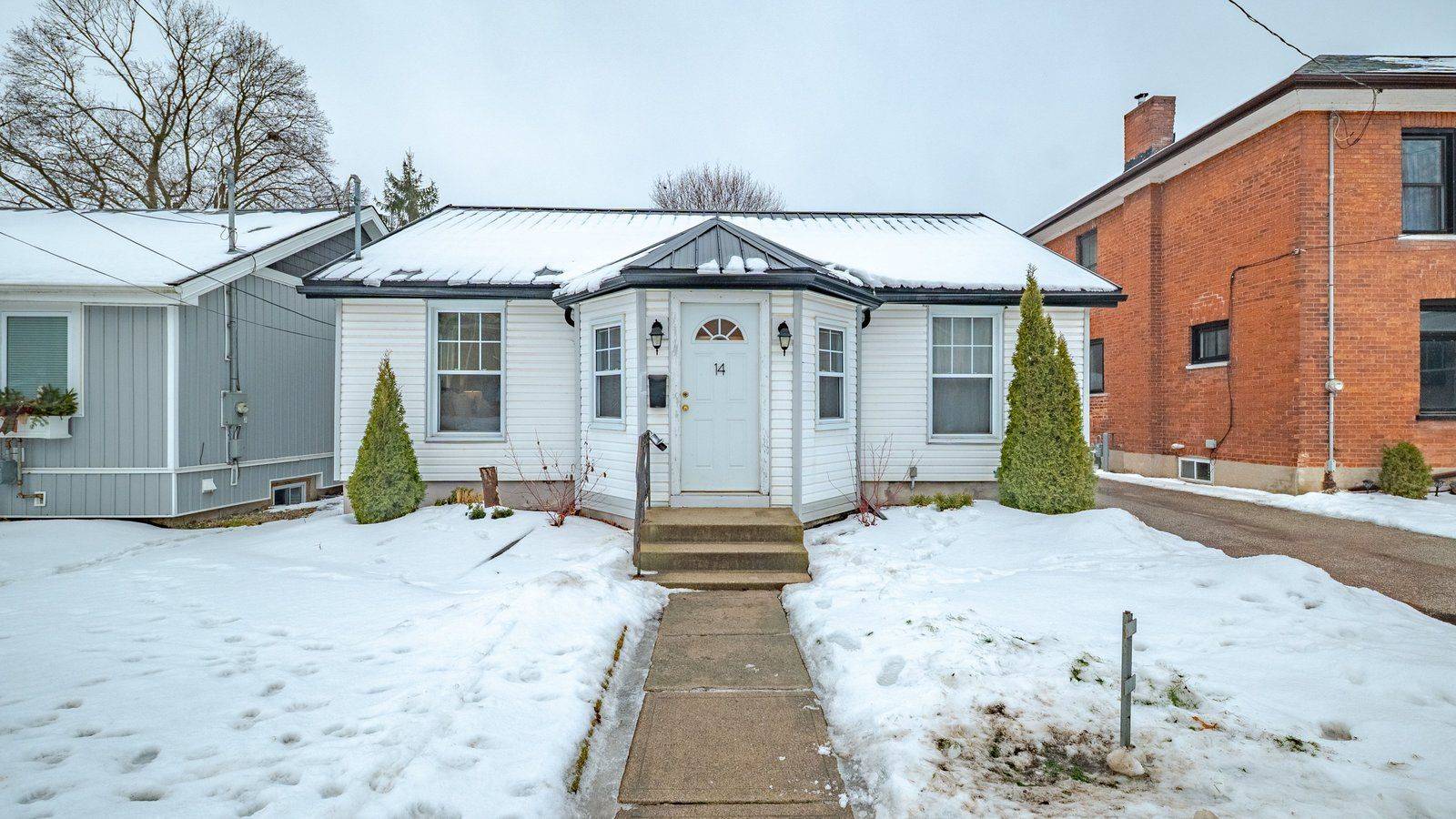 Brant, ON N3L 2K6,14 Willow ST