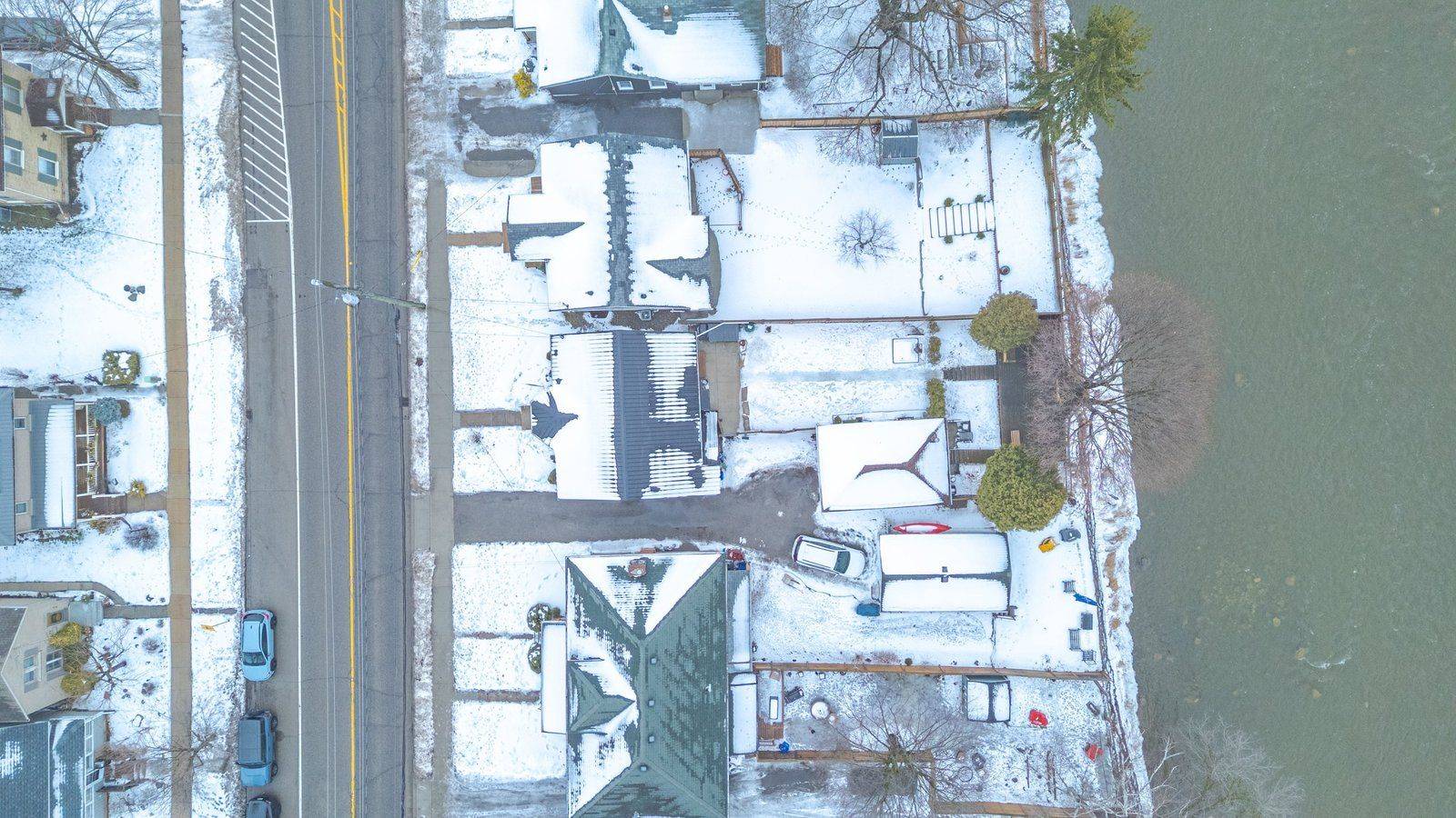 Brant, ON N3L 2K6,14 Willow ST