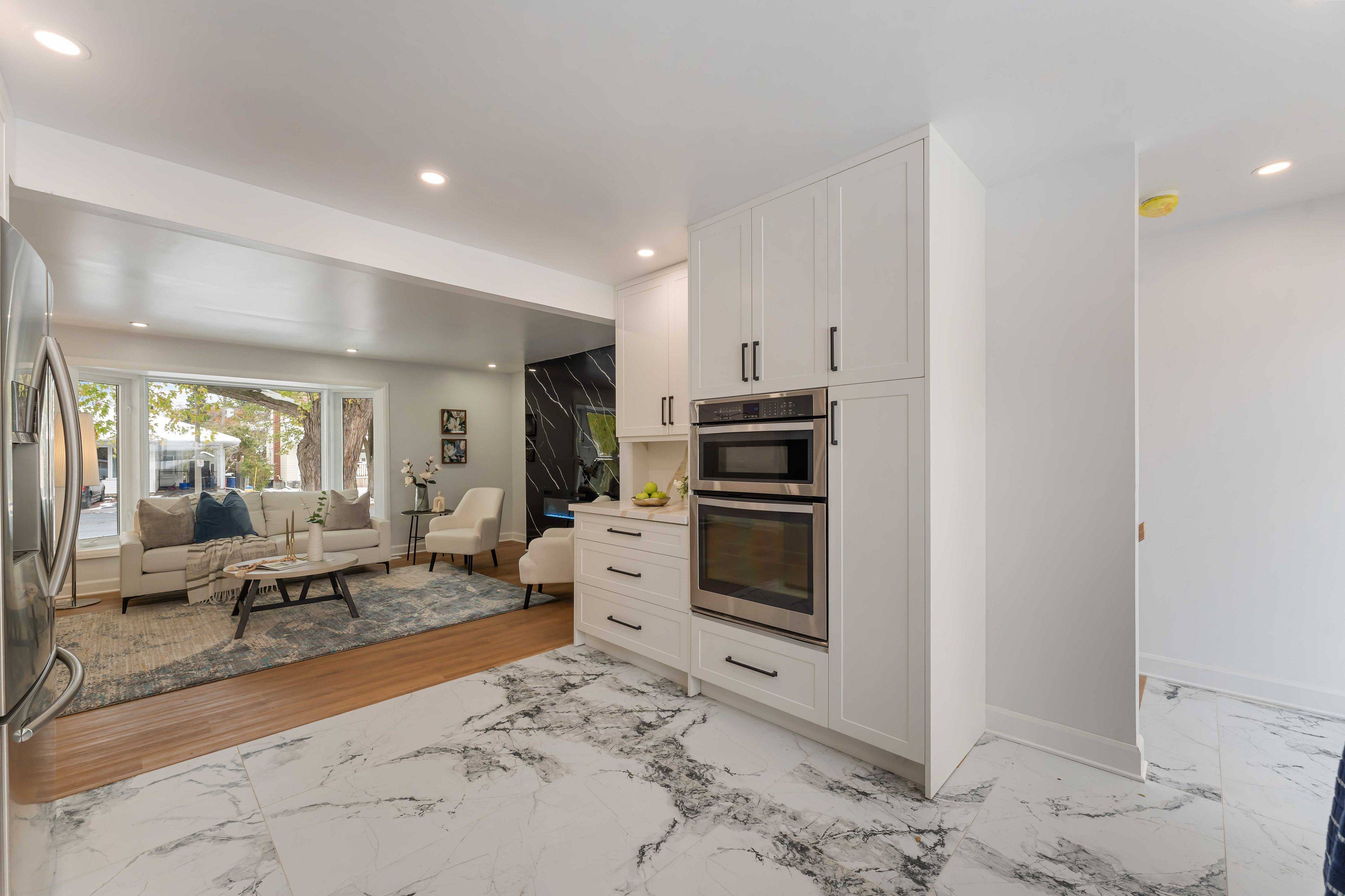 Elmvale Acres And Area, ON K1G 2C2,1796 Saunderson DR