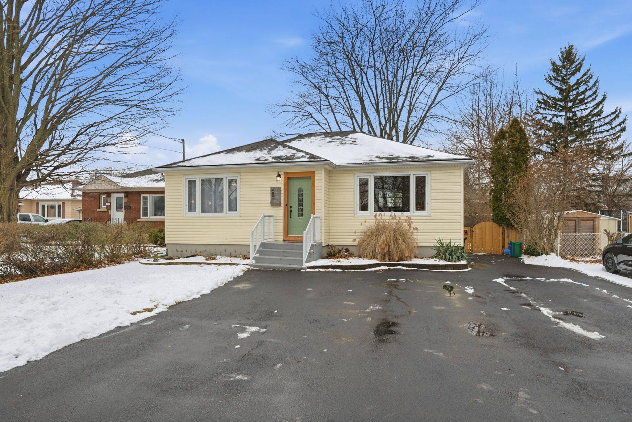 St. Catharines, ON L2M 3T2,489 Vine ST