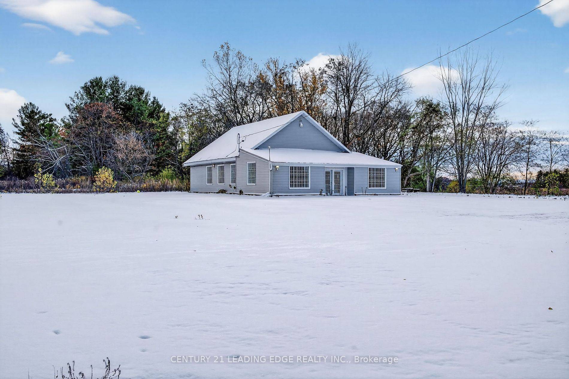 Kingston, ON K7M 2Y3,556 Bath RD E