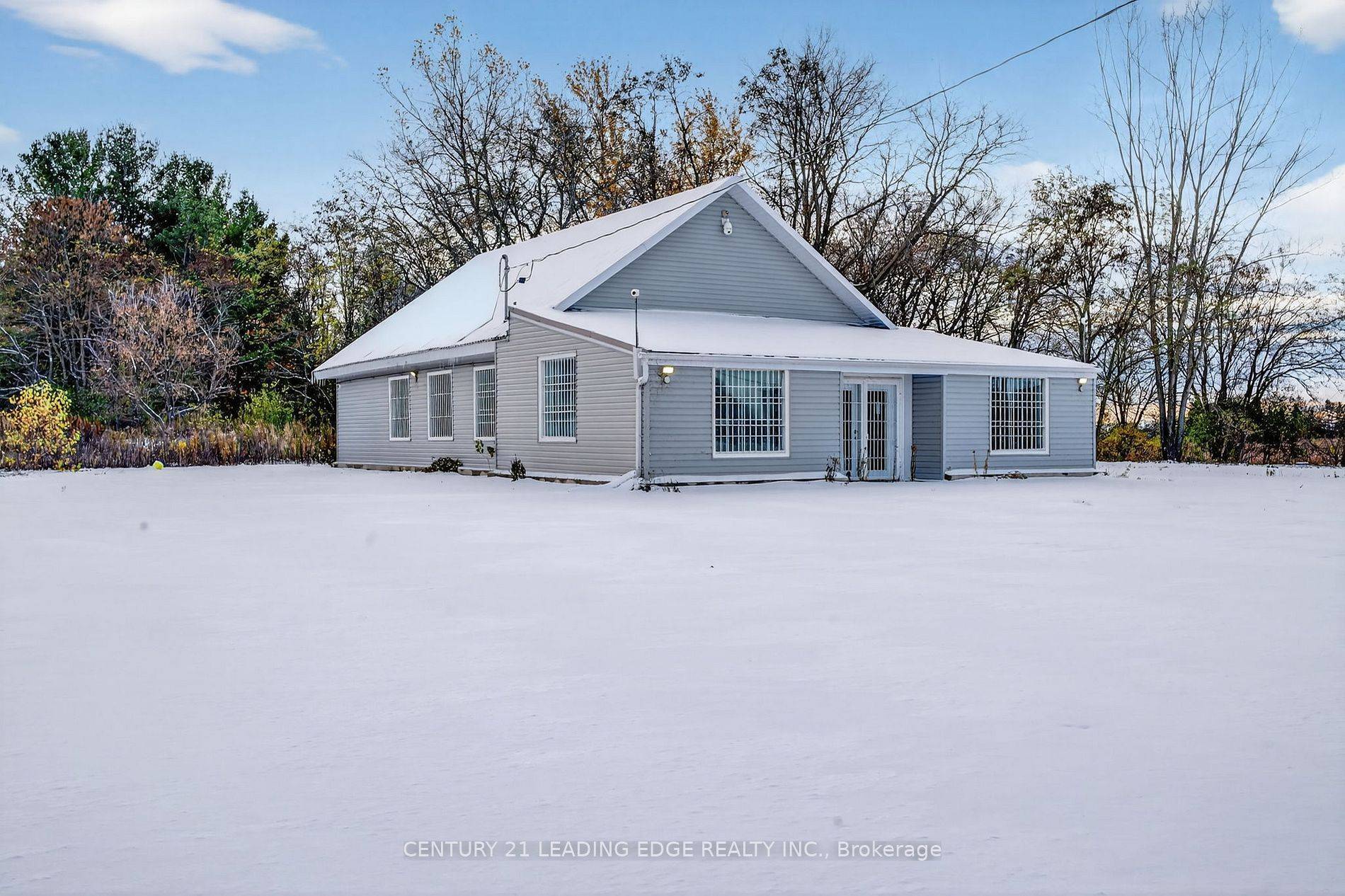 Kingston, ON K7M 2Y3,556 Bath RD E