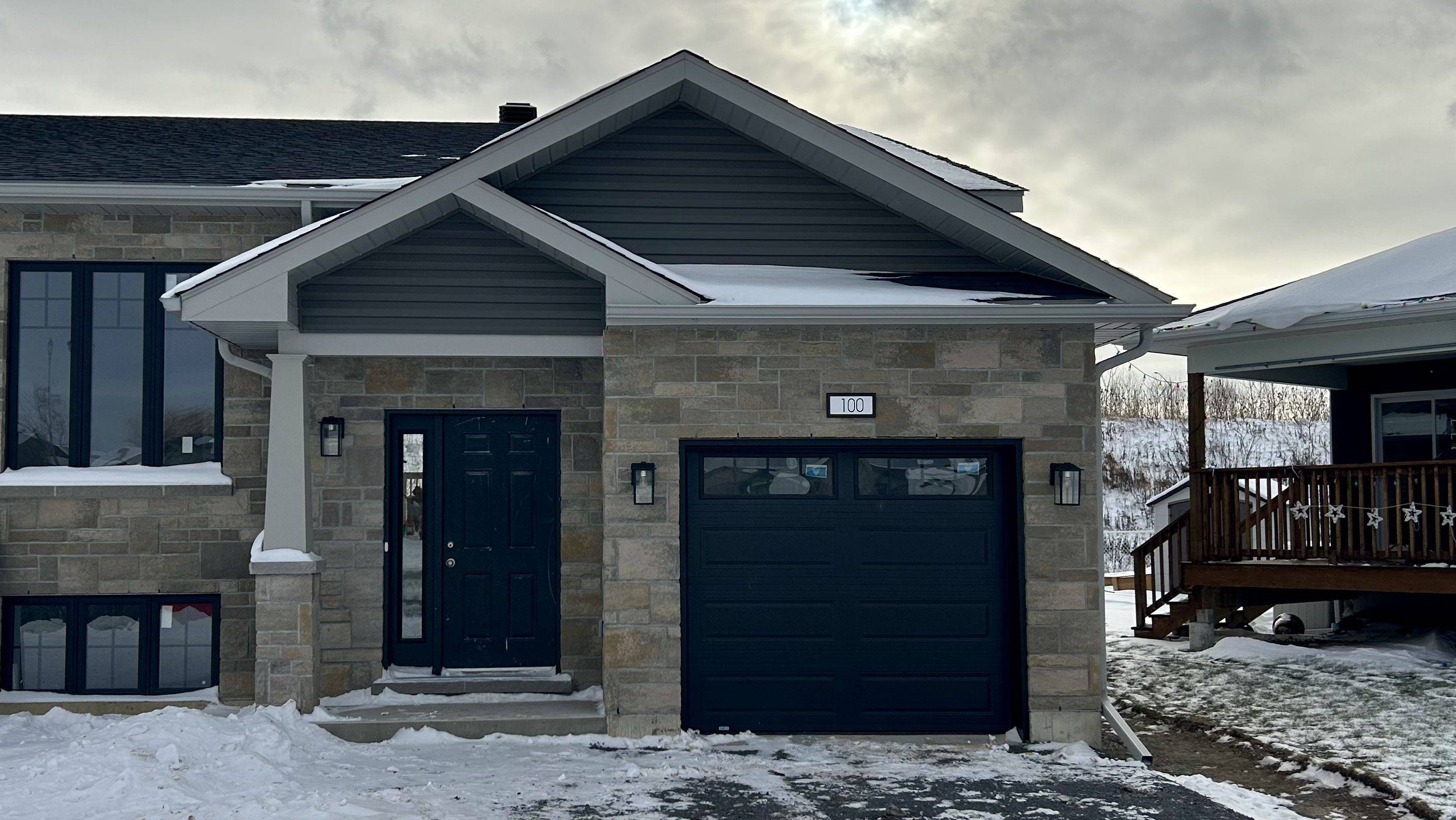 Cornwall, ON K6H 0H2,100 Woodland DR