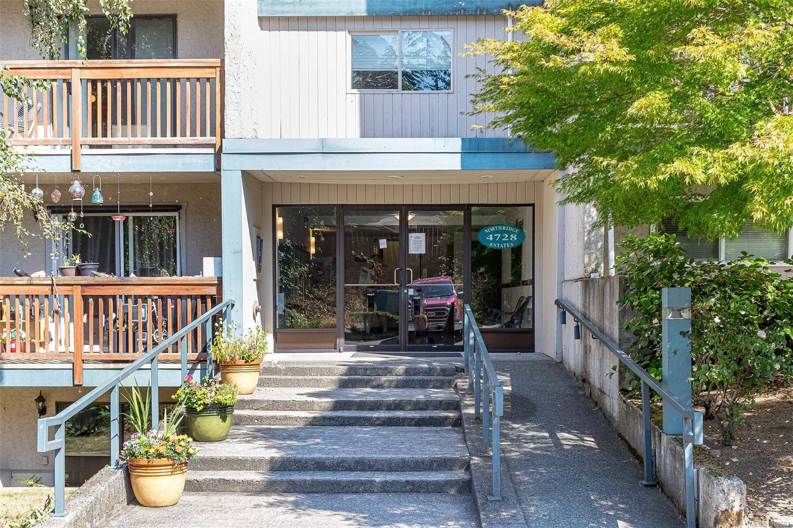 Nanaimo, BC V9T 4S9,4728 Uplands Dr #304