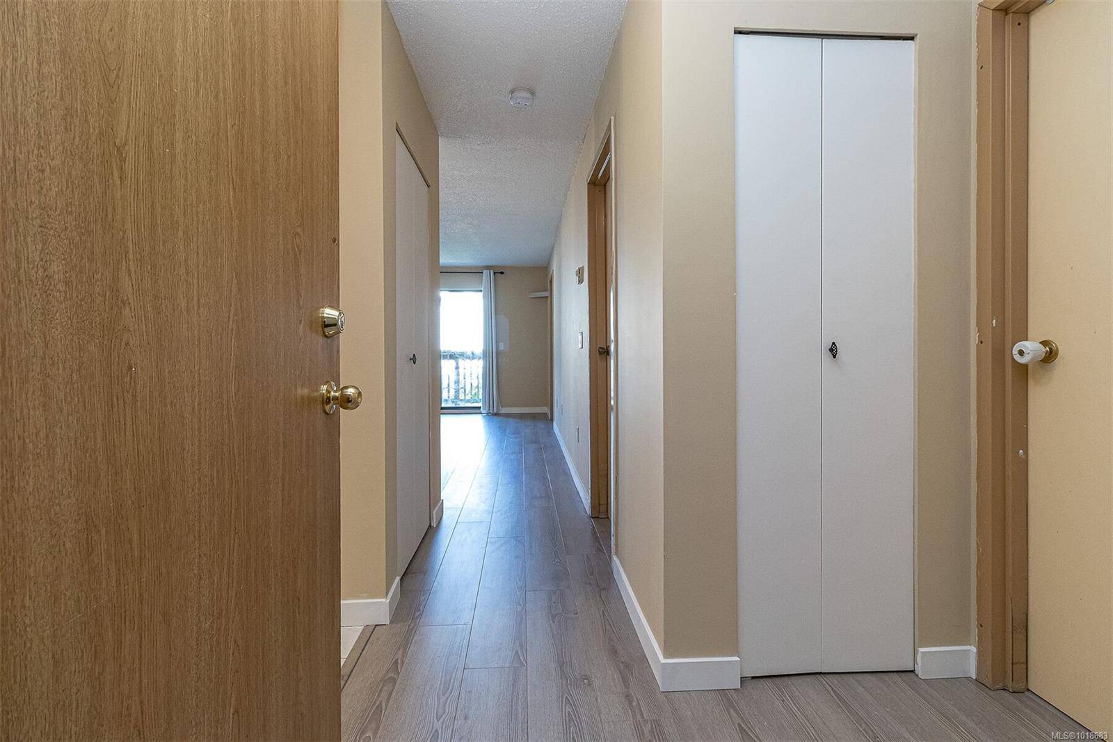 Nanaimo, BC V9T 4S9,4728 Uplands Dr #304