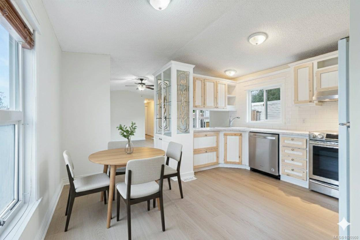 Coombs, BC V0R 1M0,1801 Schafers Rd #11