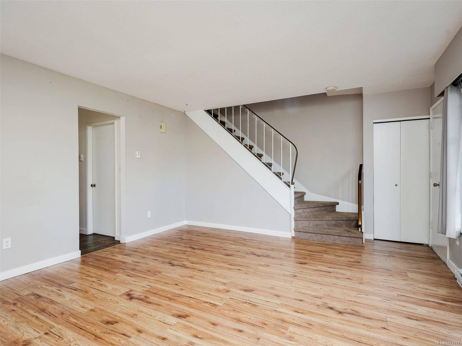 Saanich, BC V8N 6J5,1725 Feltham Rd #A & B