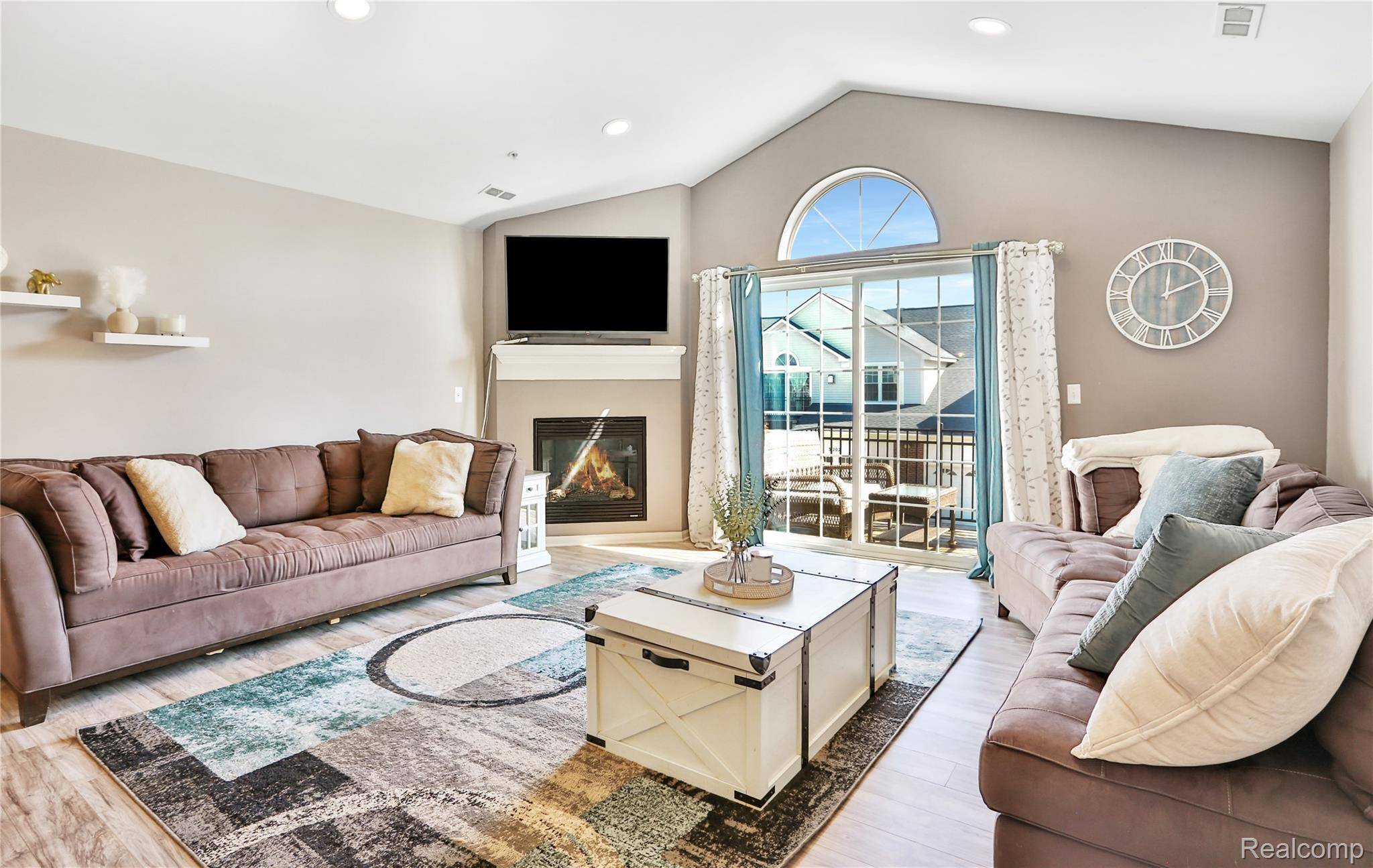 Commerce Twp, MI 48390,29204 April CT