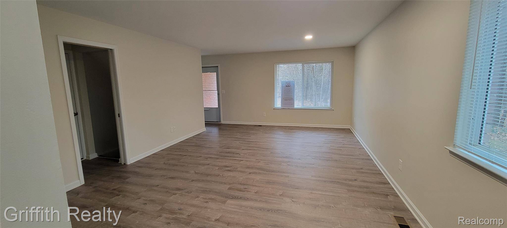 Brighton, MI 48116,1074 Maurice DR