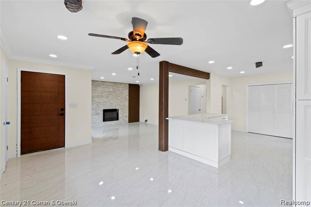 Dearborn Heights, MI 48127,25427 Elon DR