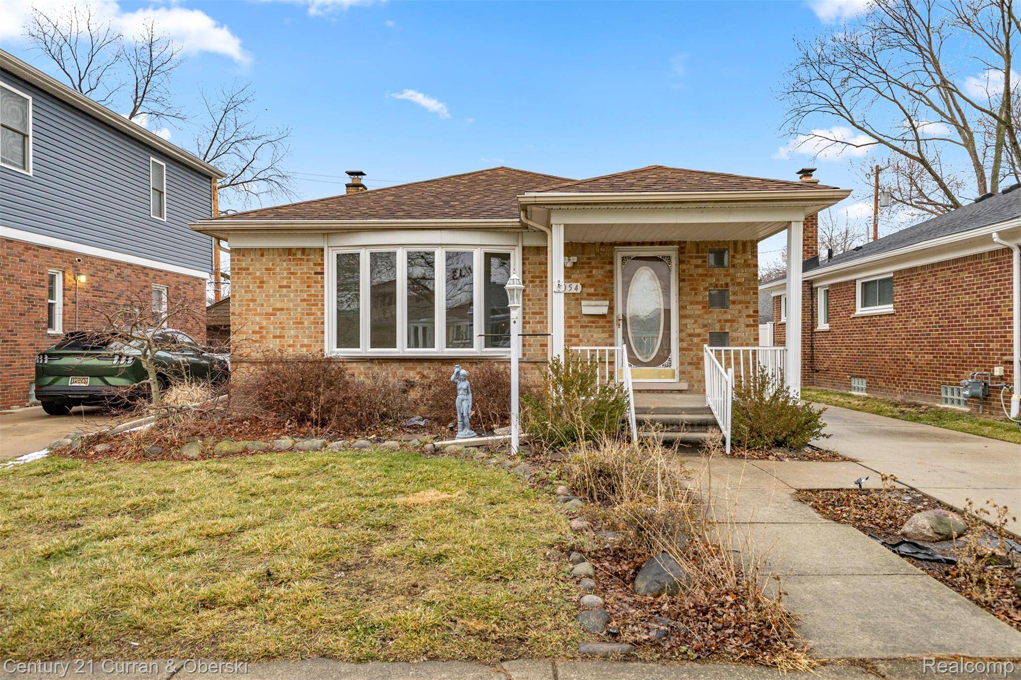 Allen Park, MI 48101,8054 Robinson AVE