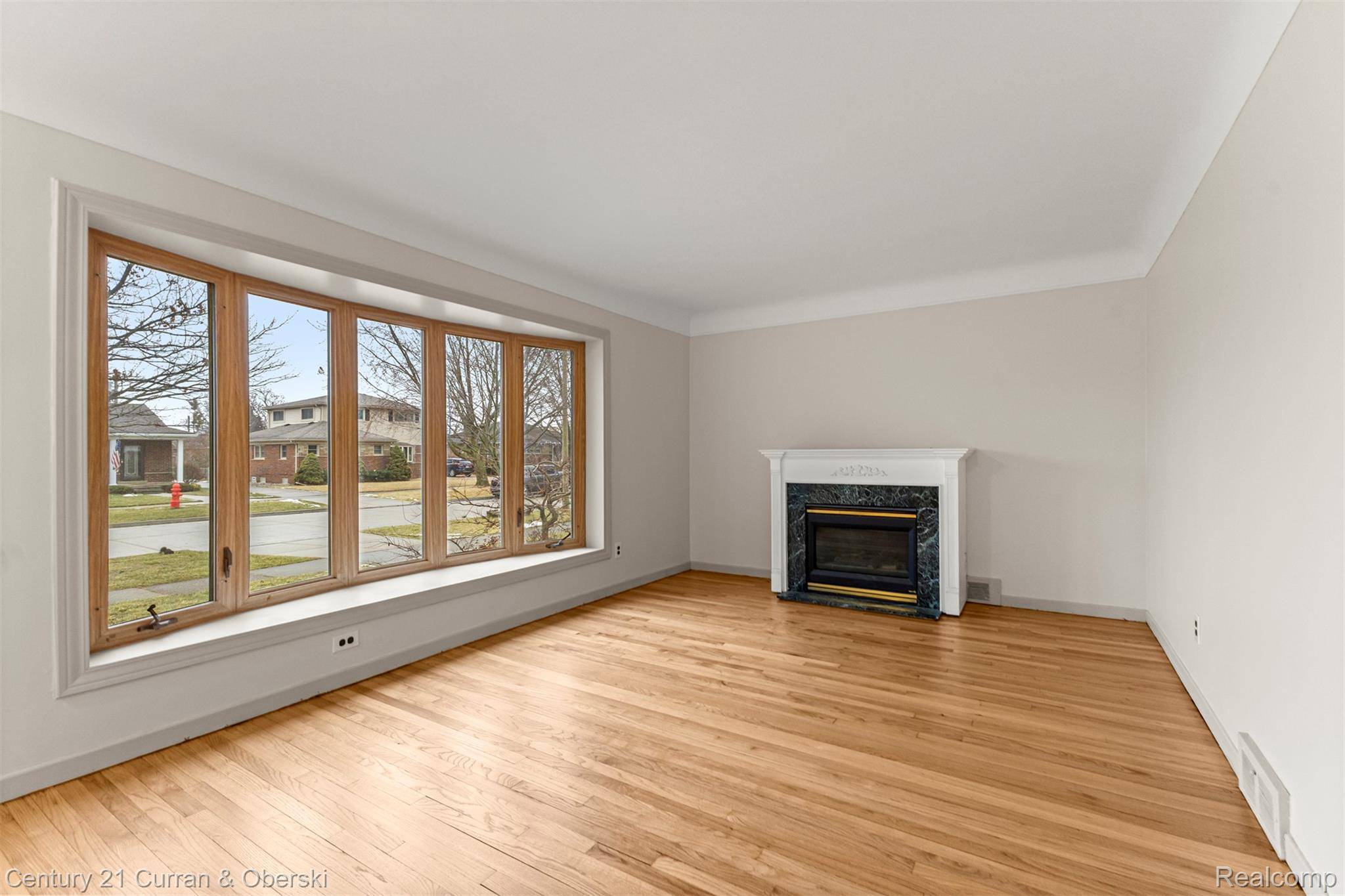 Allen Park, MI 48101,8054 Robinson AVE