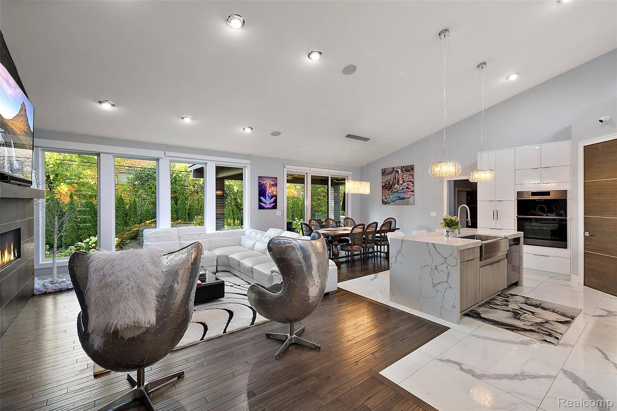 Beverly Hills, MI 48025,16281 Buckingham AVE