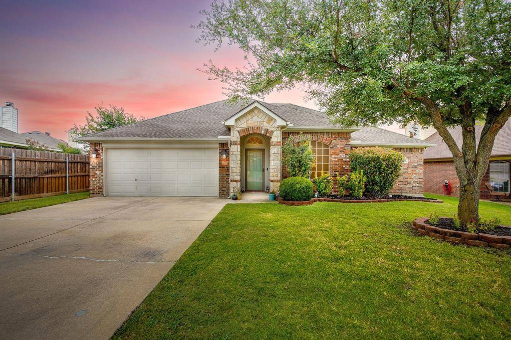 Burleson, TX 76028,1120 Linden Drive