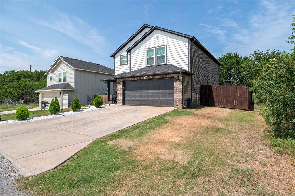 Granbury, TX 76048,3516 Mulberry Drive