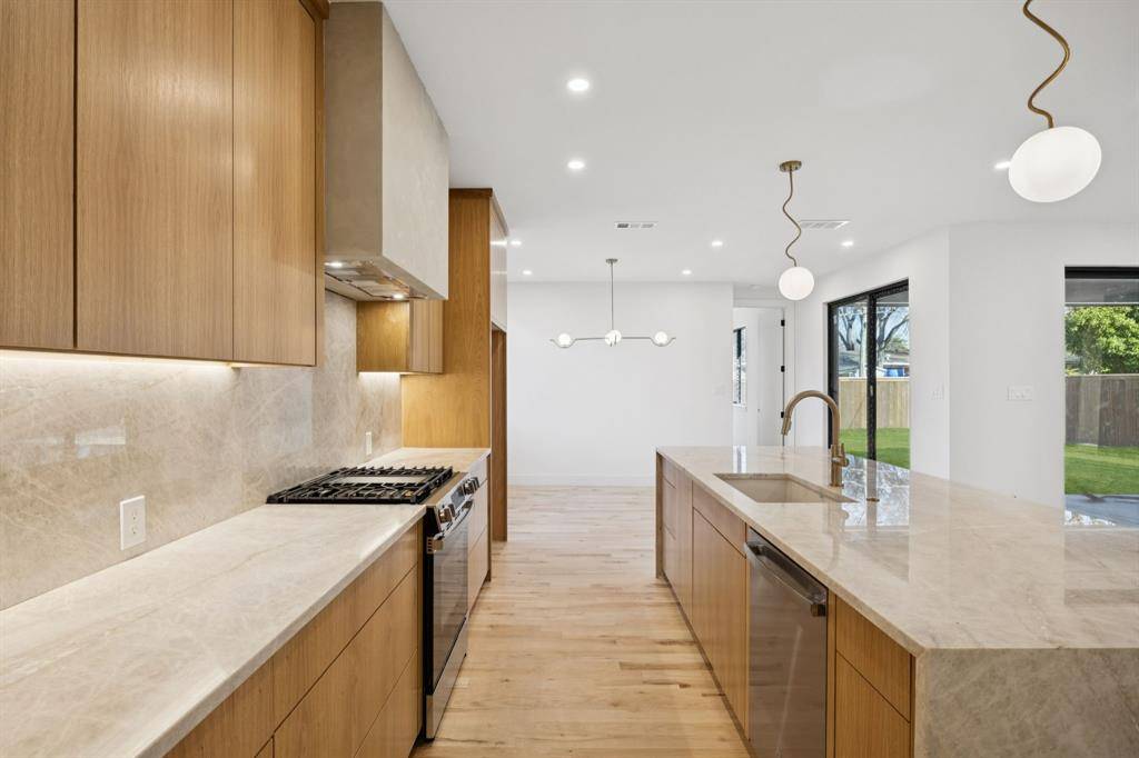 Dallas, TX 75228,2543 Highwood Drive