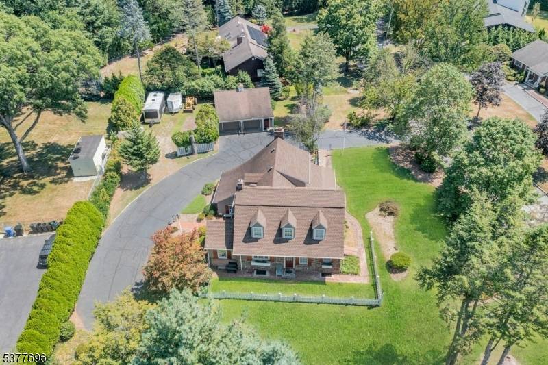 Paramus Boro, NJ 07652,174 Paramus Rd