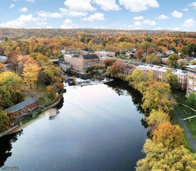 Little Falls Twp., NJ 07424,300 Main St #509