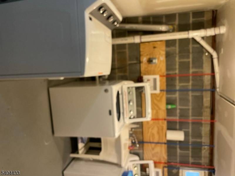 Belleville Twp., NJ 07109,47 Columbus Ave #1