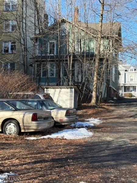 Montclair Twp., NJ 07042,69 N Fullerton Ave