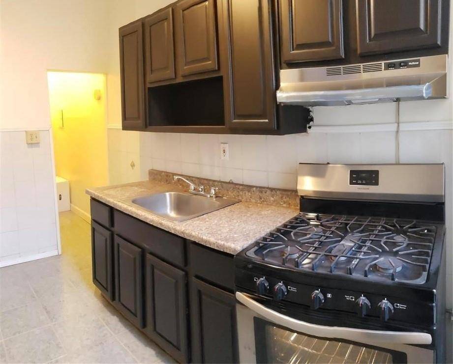 Brooklyn, NY 11220,6819 3rd AVE