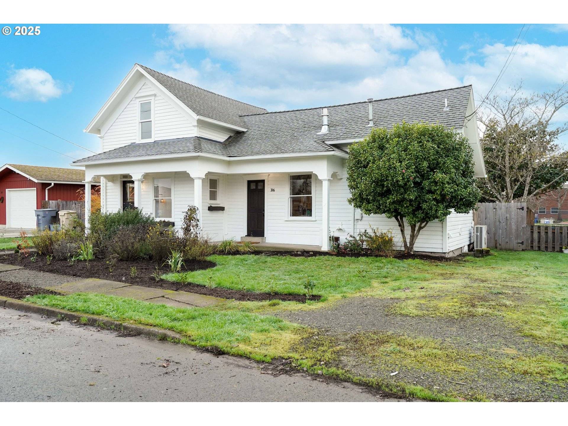Philomath, OR 97370,316 S 17TH ST
