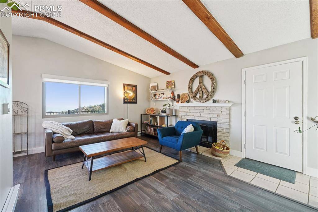 Manitou Springs, CO 80829,975 Crystal Park RD