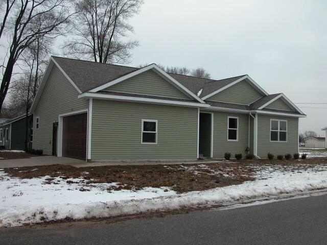 Belding, MI 48809,902 N York ST