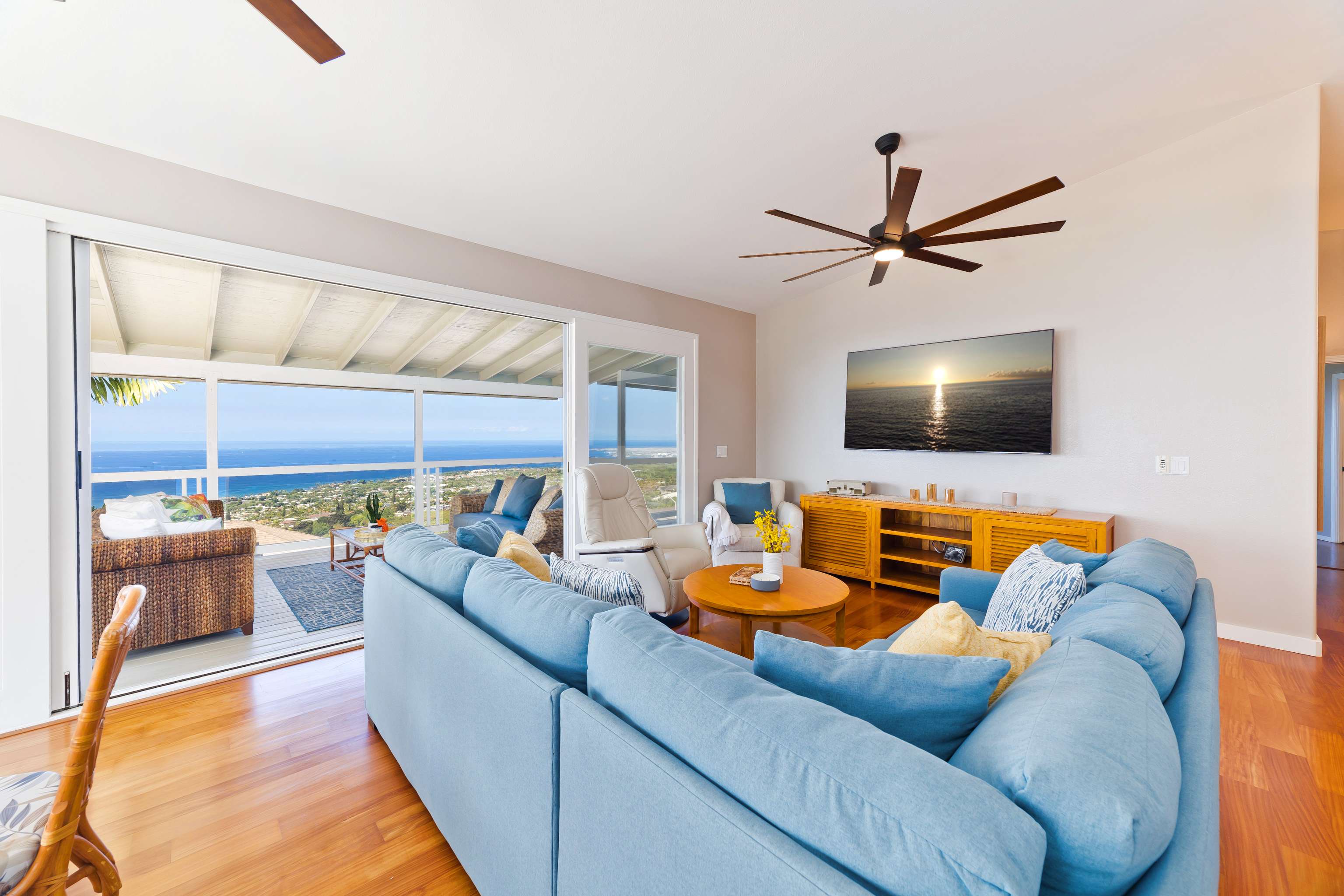 Kailua-kona, HI 96740,77-6413 KILOHANA ST