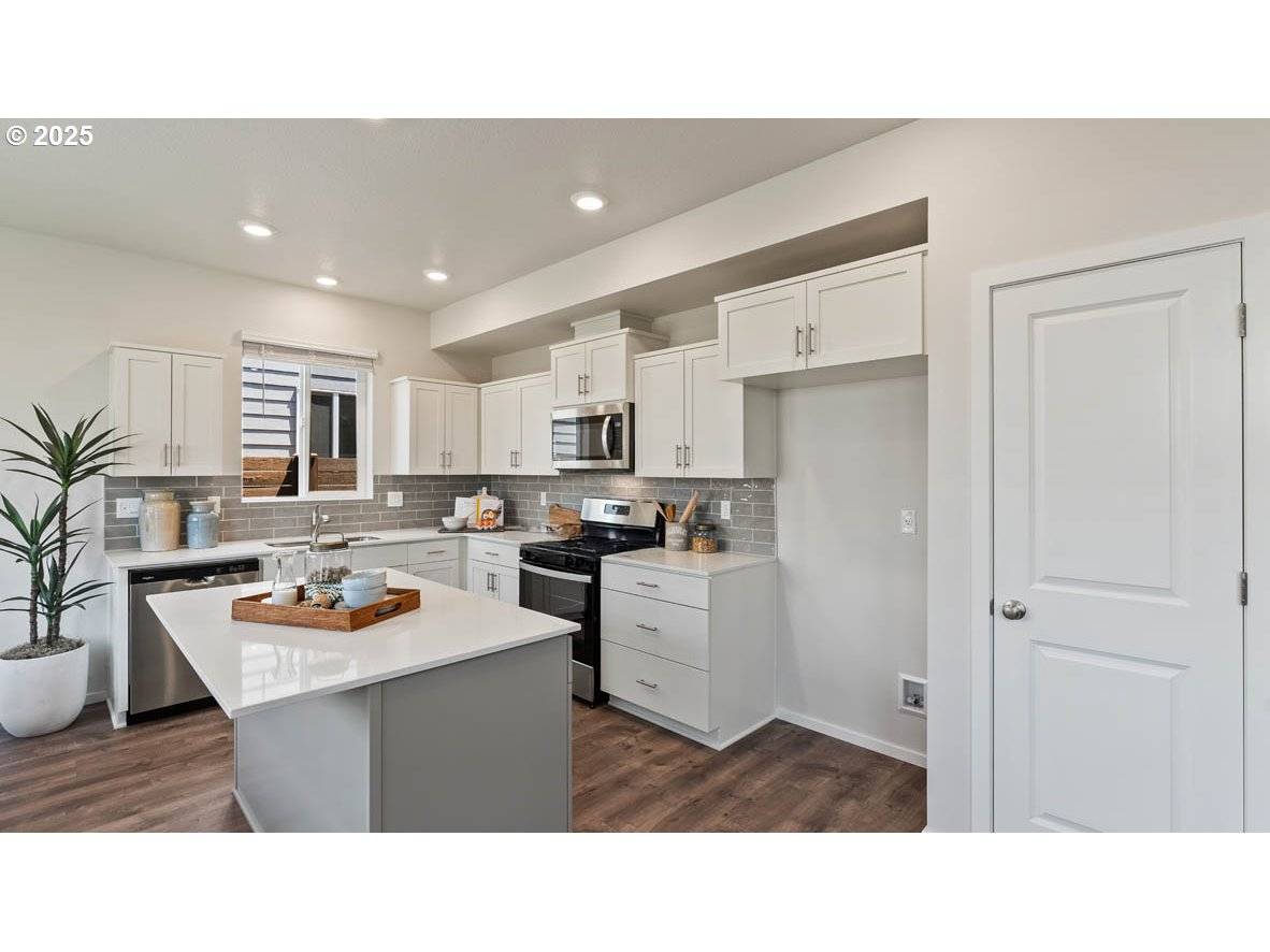 Gresham, OR 97080,3516 SW Binford AVE