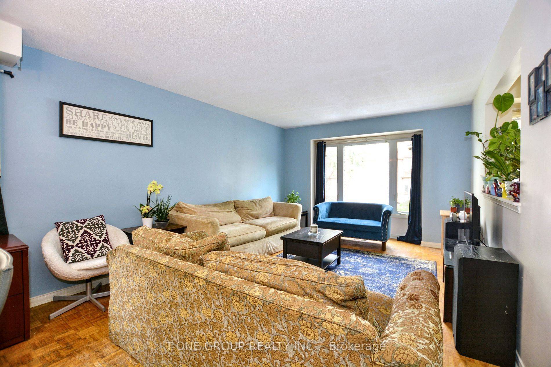 Toronto C07, ON M2R 3P3,45 Henry Welsh DR