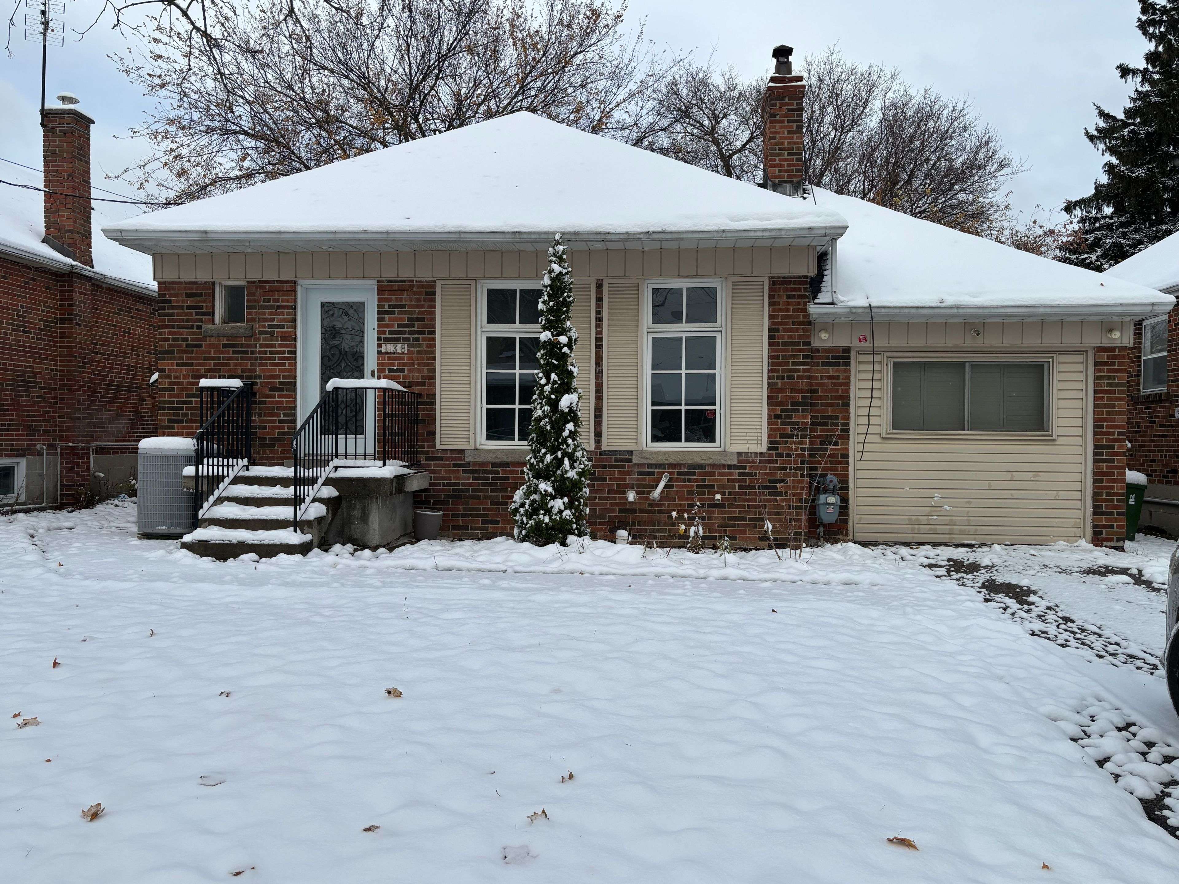 Toronto C07, ON M2N 1J4,138 Poyntz AVE