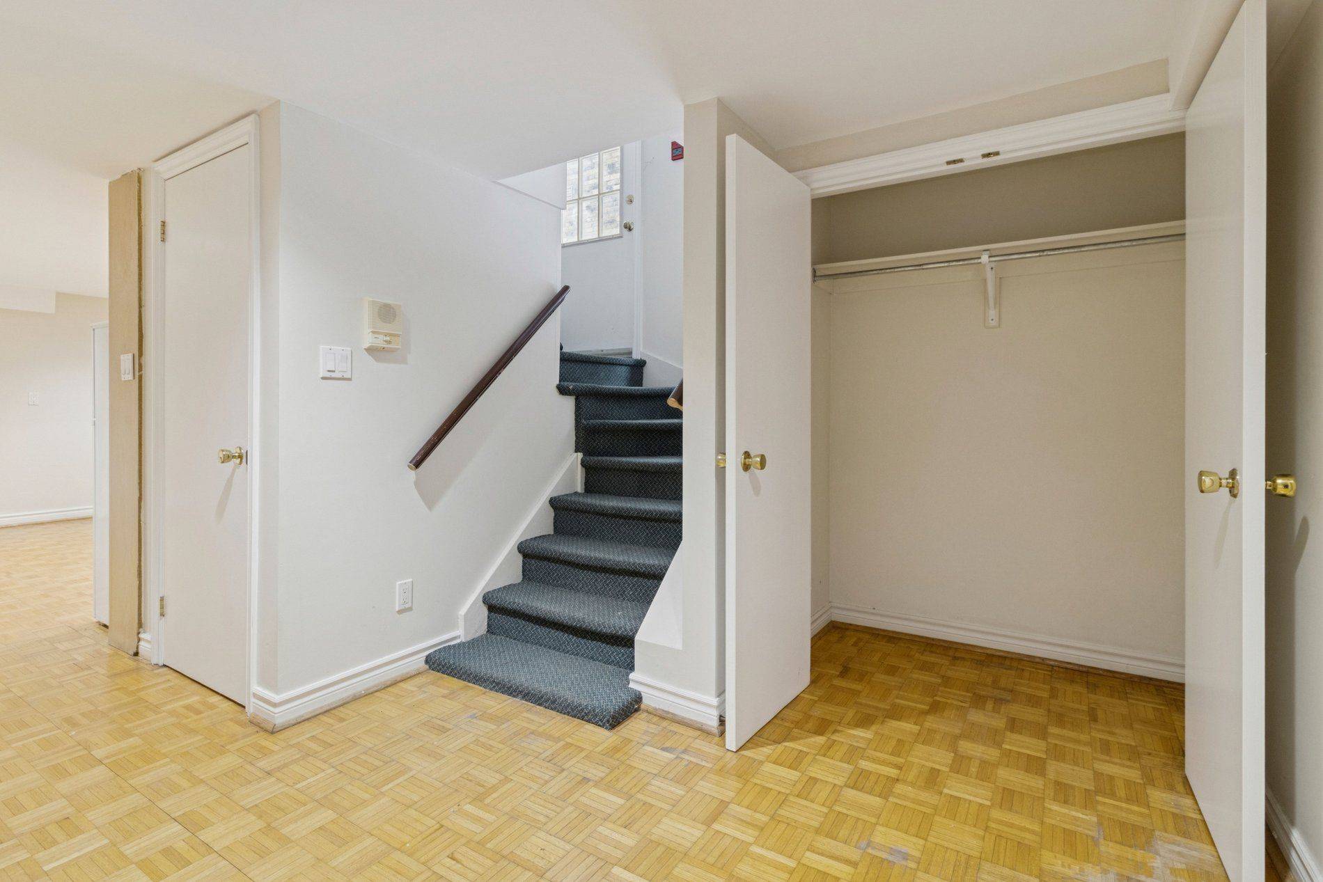 Toronto C02, ON M4V 2G6,12 Foxbar RD #Basement