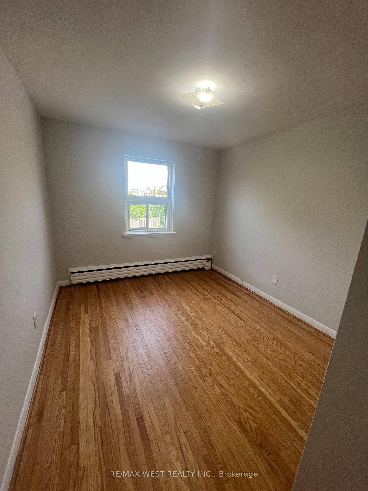 Toronto C06, ON M3H 4N9,251 Pannahill RD #2