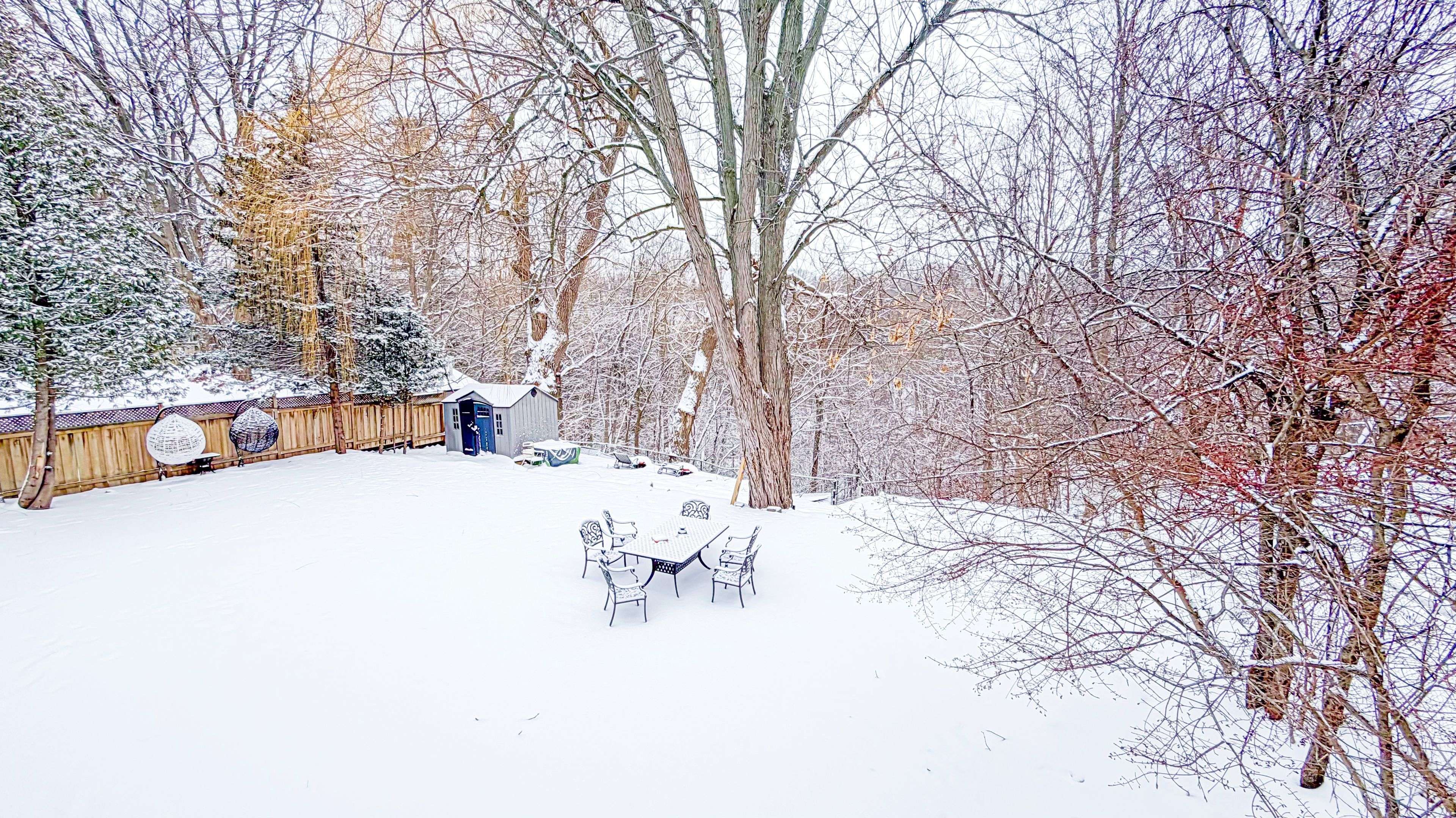 Toronto C15, ON M2J 2N8,61 Alamosa DR