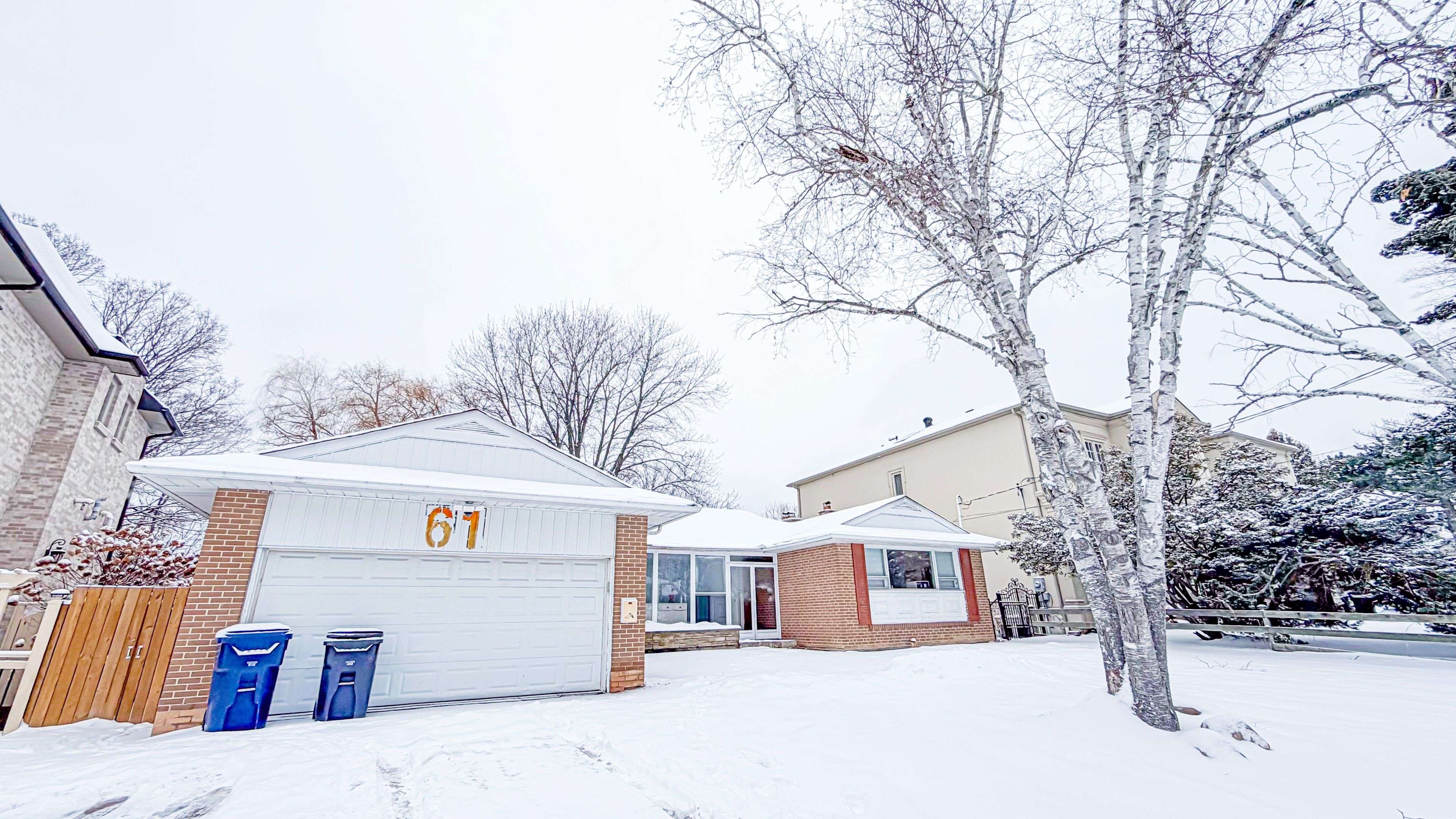 Toronto C15, ON M2J 2N8,61 Alamosa DR