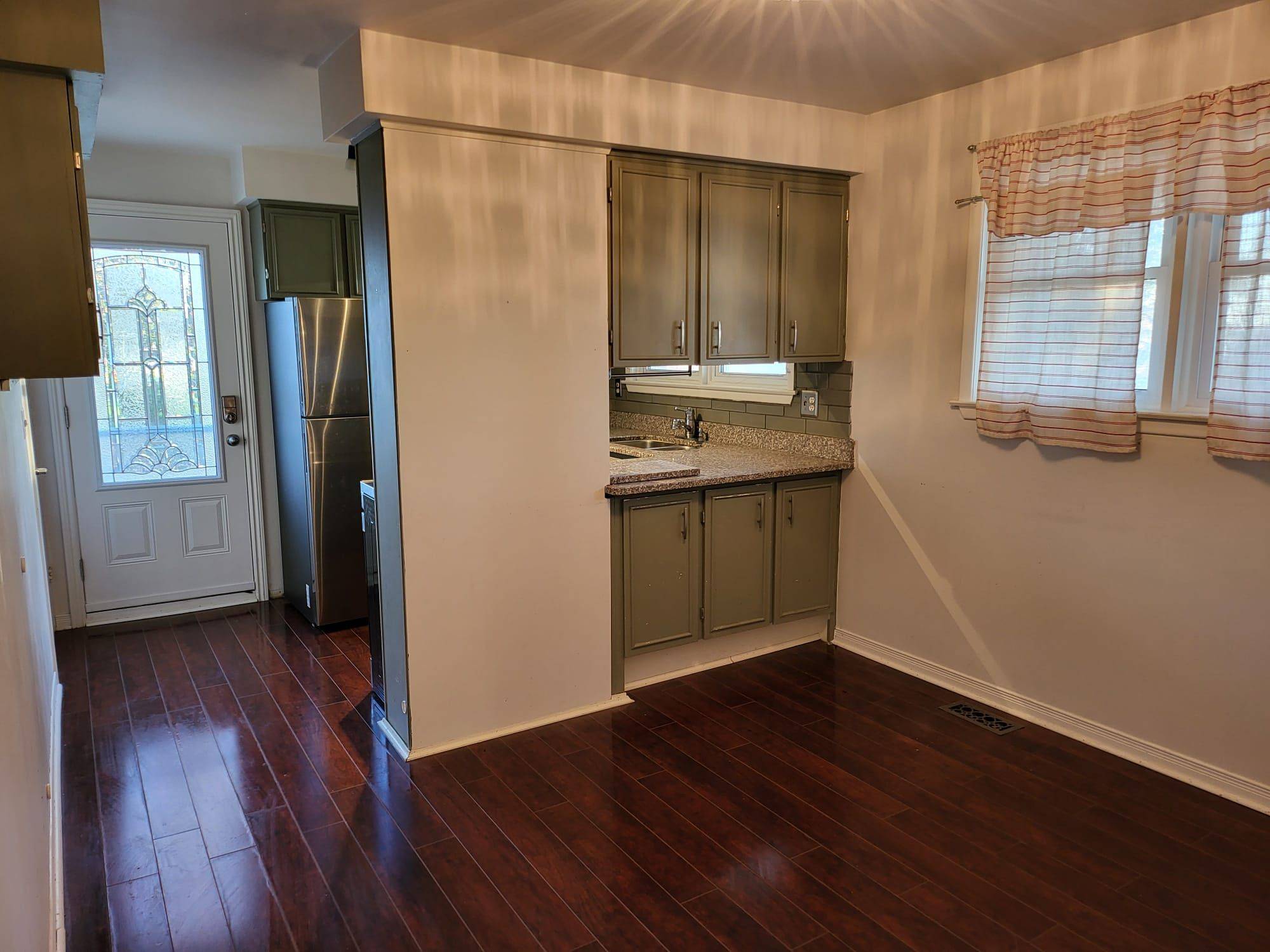 Clarington, ON L1C 0G1,1645 Bowmanville AVE