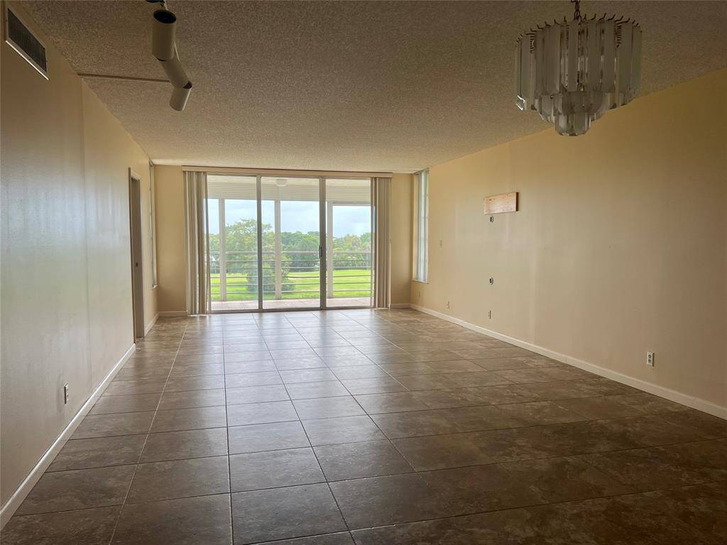 Pompano Beach, FL 33069,808 Cypress Blvd #504