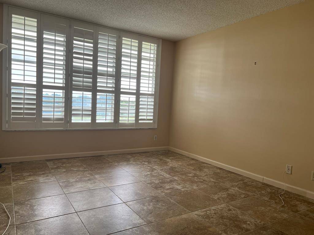 Pompano Beach, FL 33069,808 Cypress Blvd #504