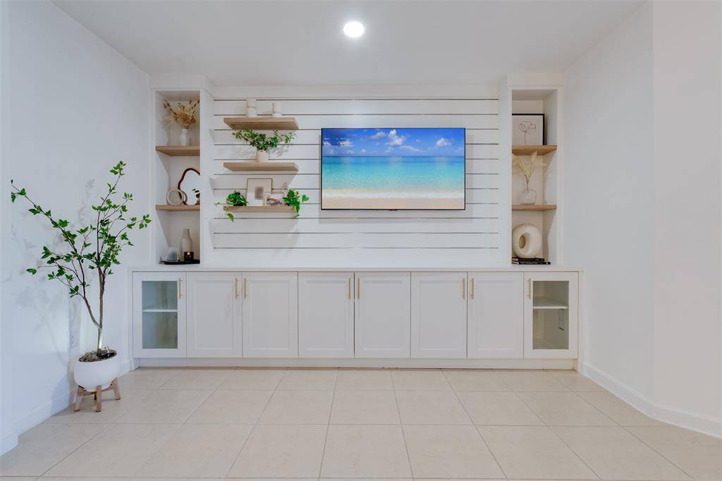 Homestead, FL 33033,3216 SE 6th St