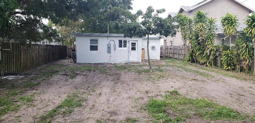 Davie, FL 33314,4230 SW 57th Ave