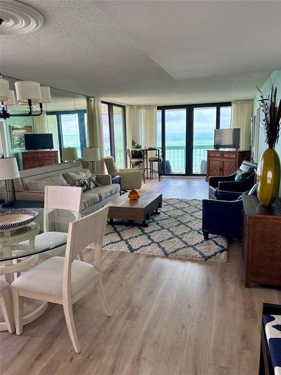 Jensen Beach, FL 34957,9940 S Ocean Dr #501
