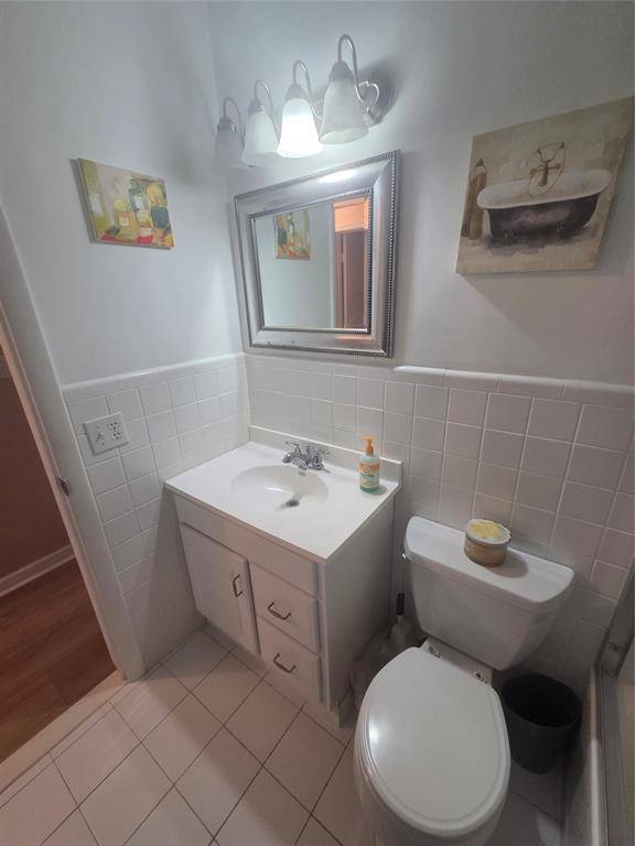 Fort Lauderdale, FL 33308,1920 NE 51st Ct #201