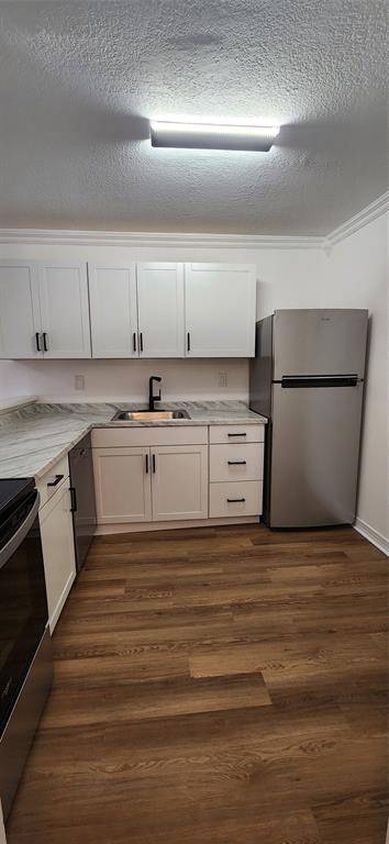 Miami, FL 33162,15221 NE 6th Ave #A205